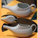 Tasse * Pipette * Bec de canard a boire * pour malade en porcelaine Blanche