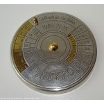 Beau calendrier perp�tuel pour les ann�es de 1989 � 2035 � en �tain et m�tal dor� version luxe